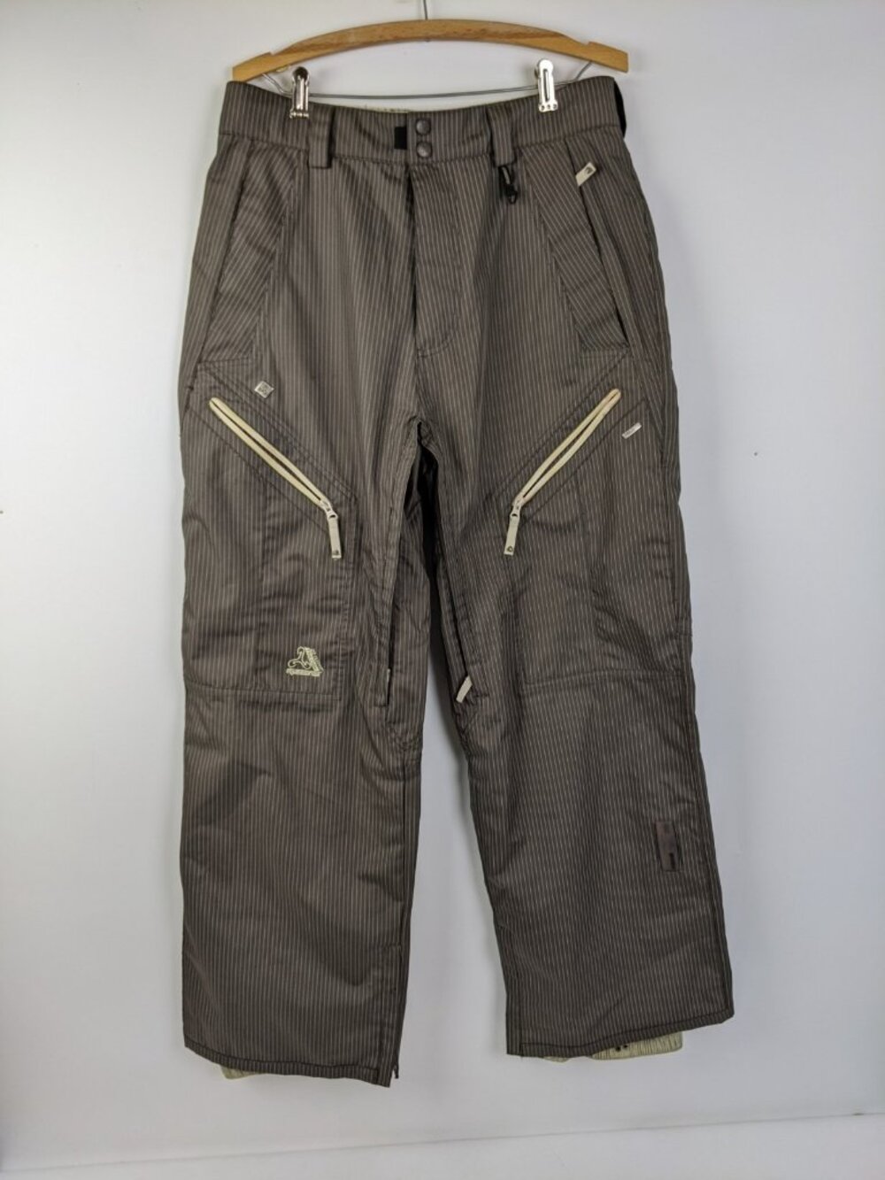 Ripzone Trilogy Size Medium 20,000mm Weatherproof Snowboarding Snow Pants Recco